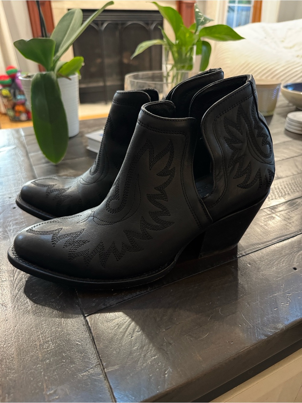Women's Black Ariat Cutout Western Ankle Boots